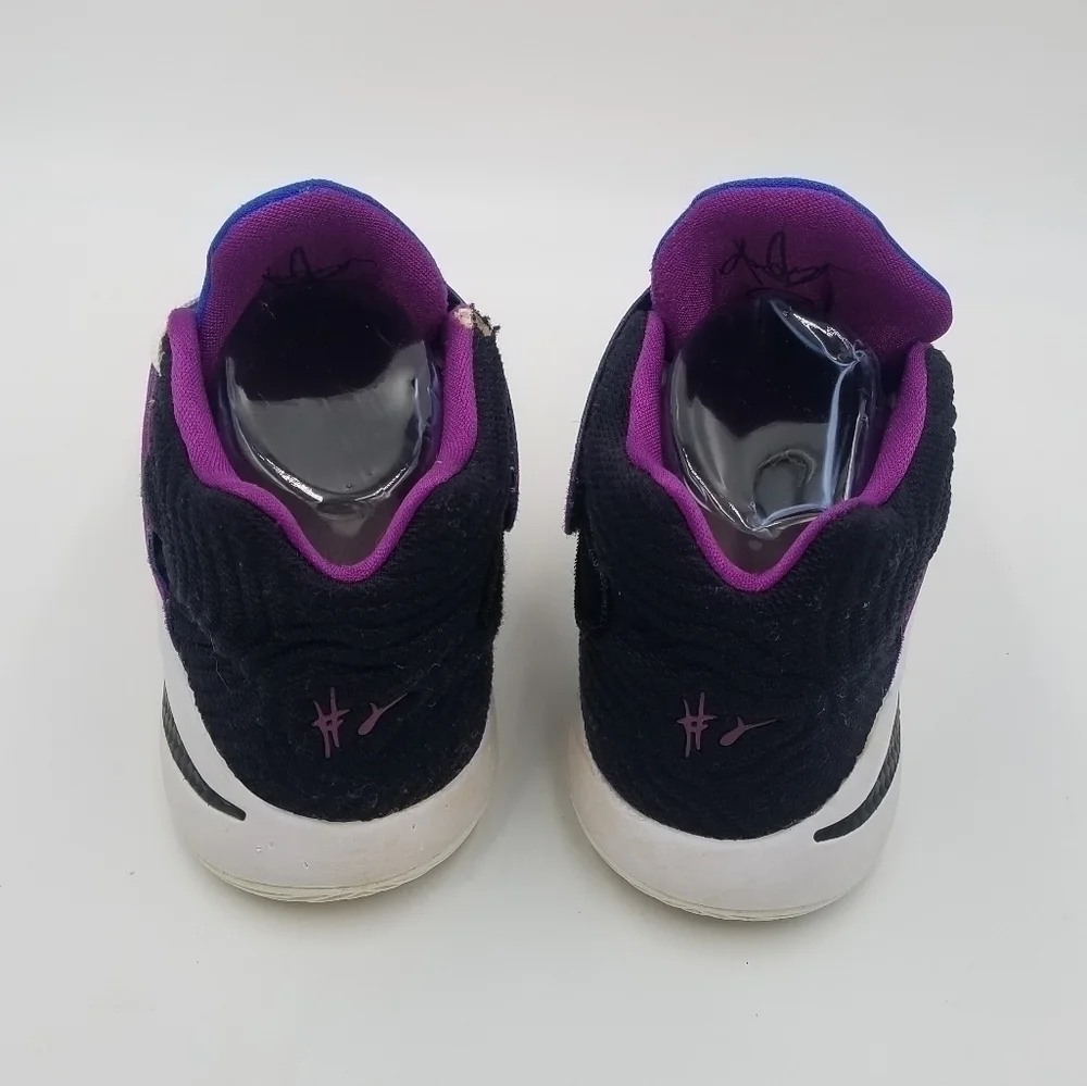 Nike Kyrie Irving Basketball Kyrie 2 Kyrache Sneaker Shoe 4.5Y Youth